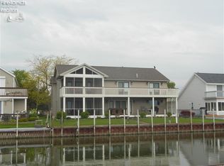 2865 N Perch Row, Port Clinton, OH 43452