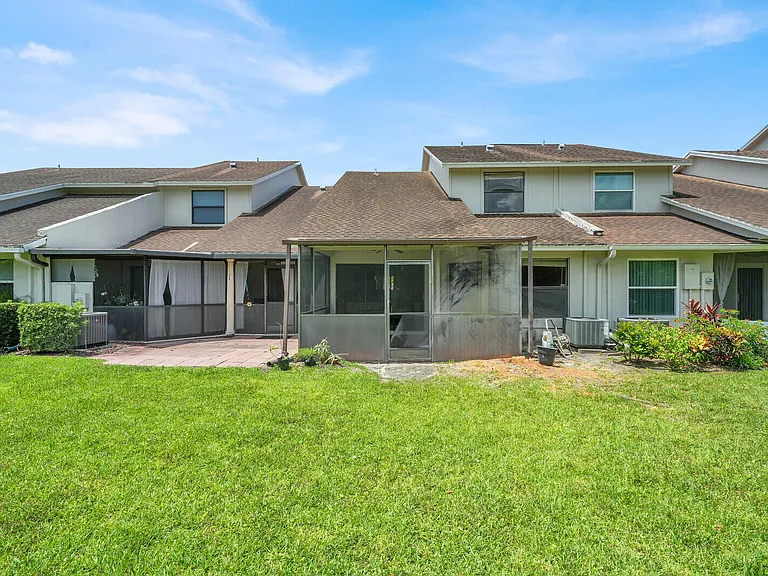 6371 Toulon Dr — Photo 31