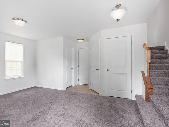 2nd image of 411 Ridgely Blvd