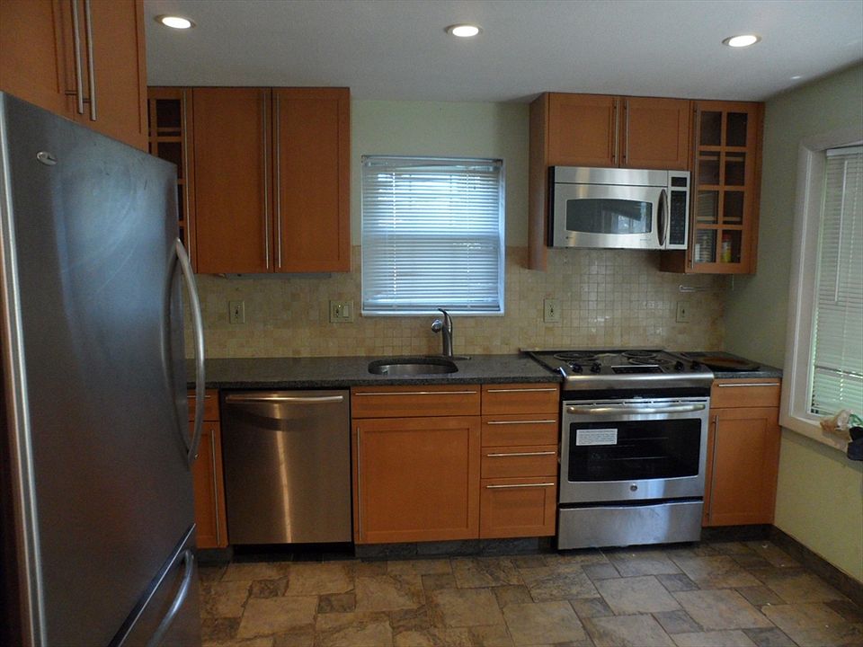 1st image of 27 Frances Dr #27