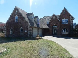 1725 W Lincoln St, Broken Arrow, OK 74012