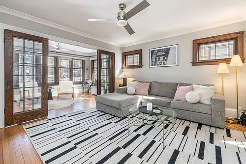 2881 S Wentworth Ave #1 Photo 1