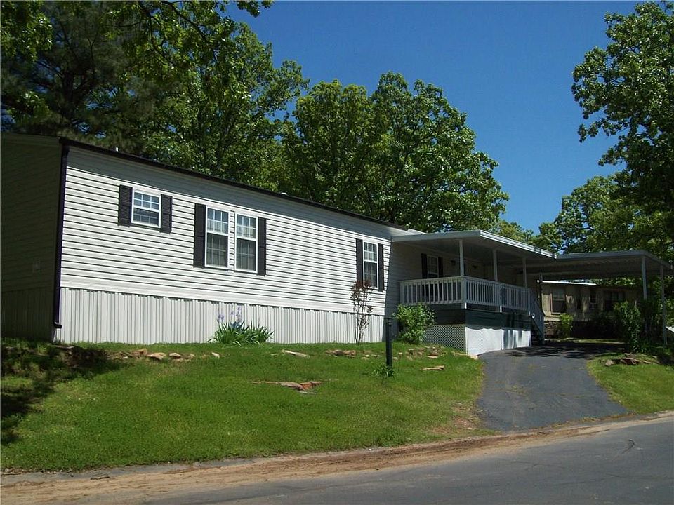 1st image of 1604 Carriage Way