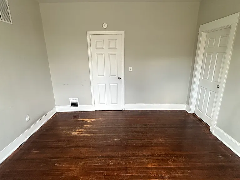649 1st Ave #2 — Photo 9