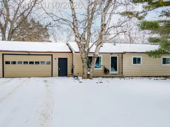 11422 Crosby Rd, Fenton, MI 48430