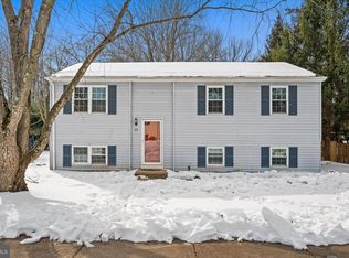 30 Julie Ln, Newark, DE 19711