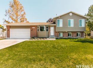10261 S Locksley Rd, Sandy, UT 84092