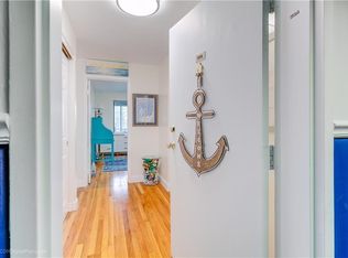400 Bellevue Ave #218, Newport, RI 02840