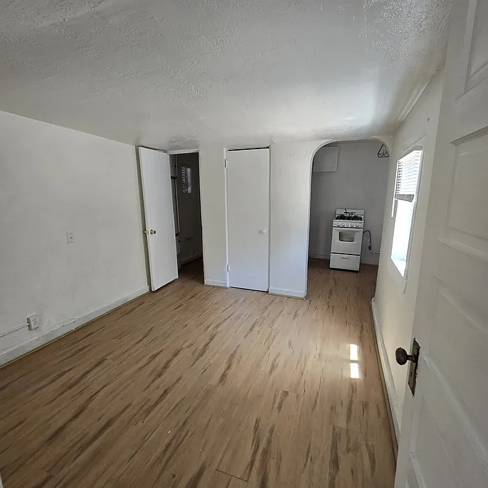 1 bed, 1.0 bath, 400 sqft, $800 — Photo 4