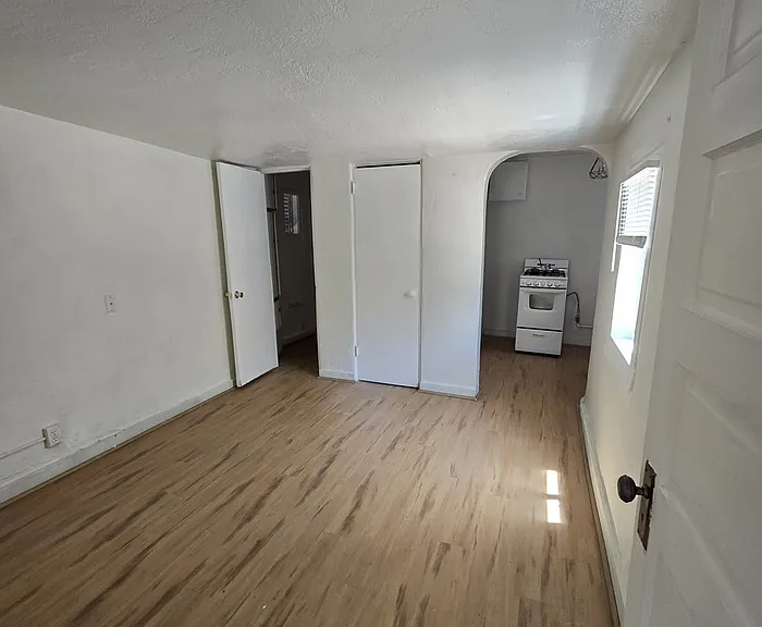 106 Mesa St SE #106 — Photo 4