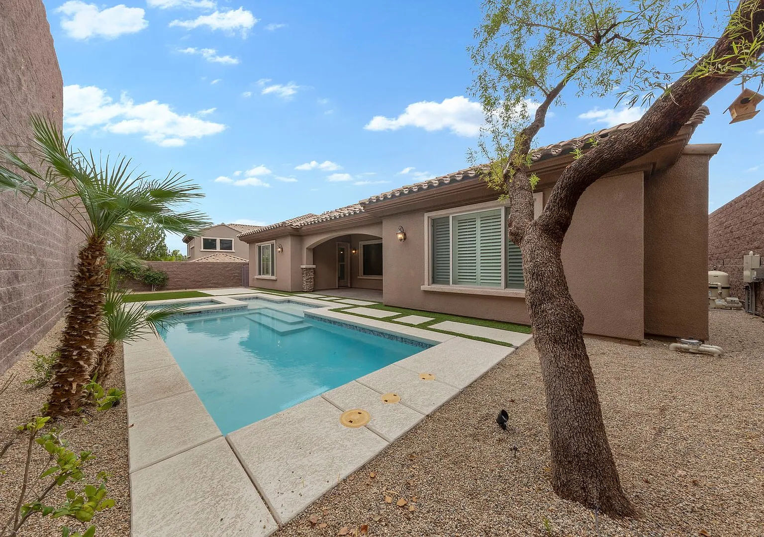 Luxurious Single-Story Estate in Guard-Gated Club at Madeira Canyon with Stunning Designer Finish... — Photo 4
