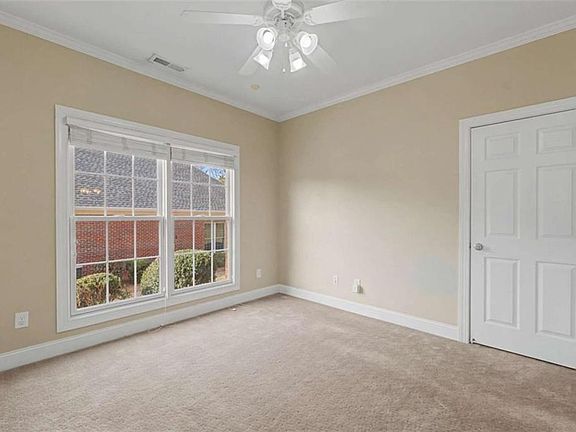 4th image of 114 Vinings Way SE