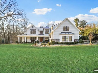 56 Dimmig Rd, Upper Saddle River, NJ, 07458