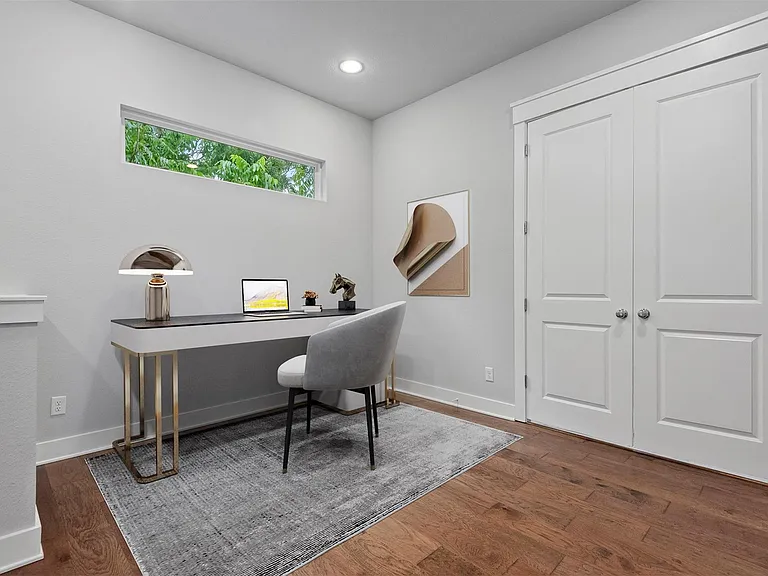909 Oak St #C — Photo 17