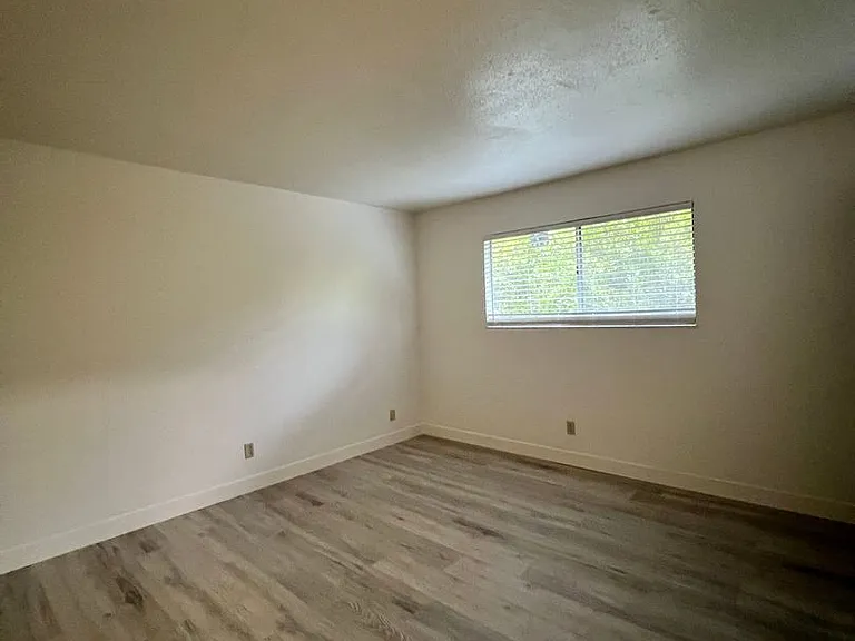 1337 Monte Vista Ave — Photo 8