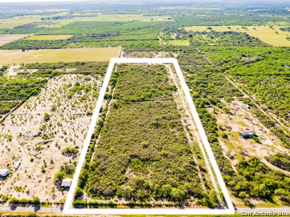 2018 STRAWBERRY CITY RD, Poteet, TX 78065