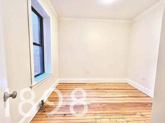 Rented by A&E Real Estate Management | media 11