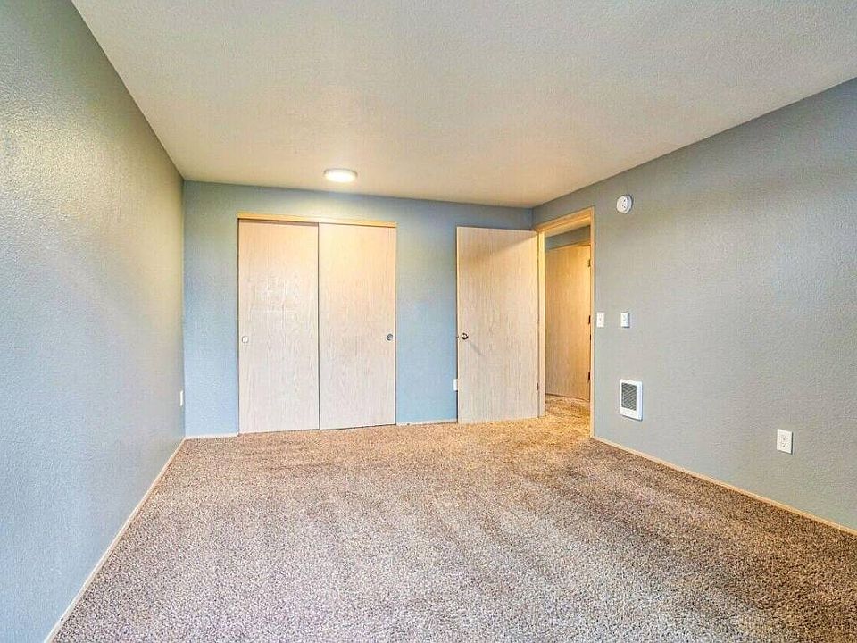 Oak Park Village Apartments 4495 Pacifica Way NE Salem OR Zillow