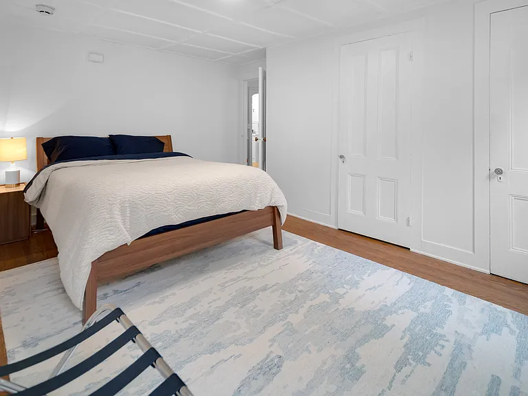 220 S Geneva St #3 — Photo 4