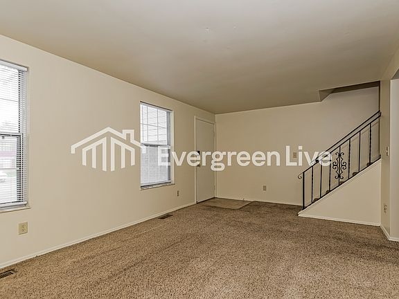 4th image of 8143 Mount Aetna St