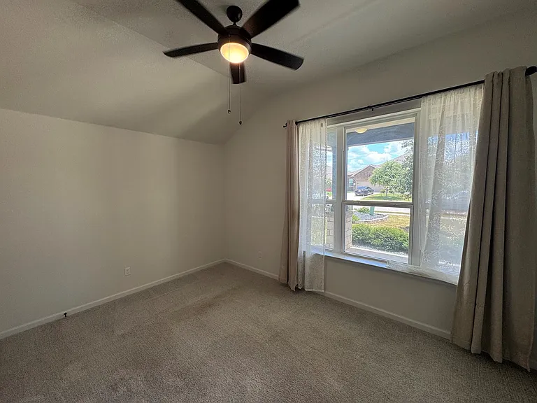 1136 Olympic Ln — Photo 15