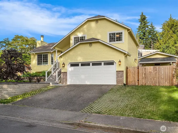 19618 76th Avenue NE, Kenmore, WA 98028