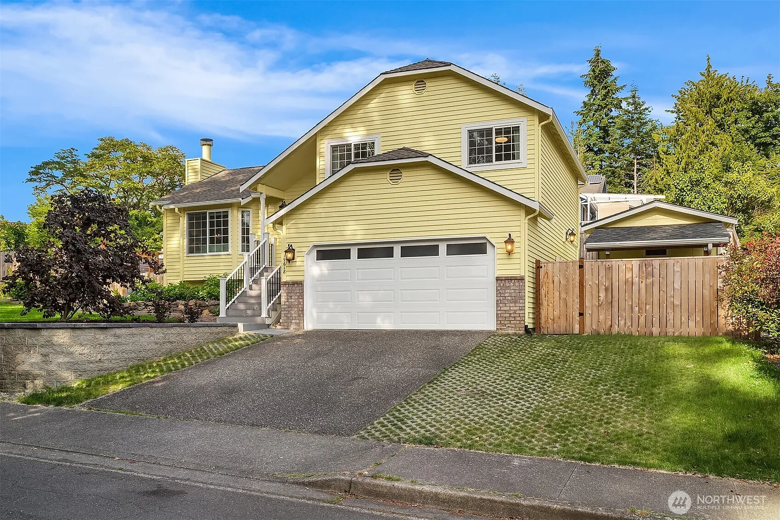 19618 76th Avenue NE photo 1