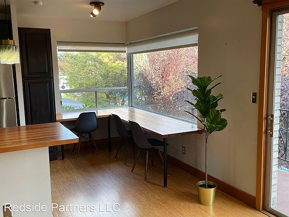 4th image of 609 10th Ave E #A