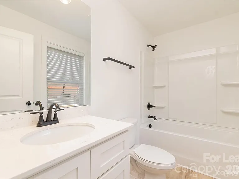 195 Vee Ave SW — Photo 10