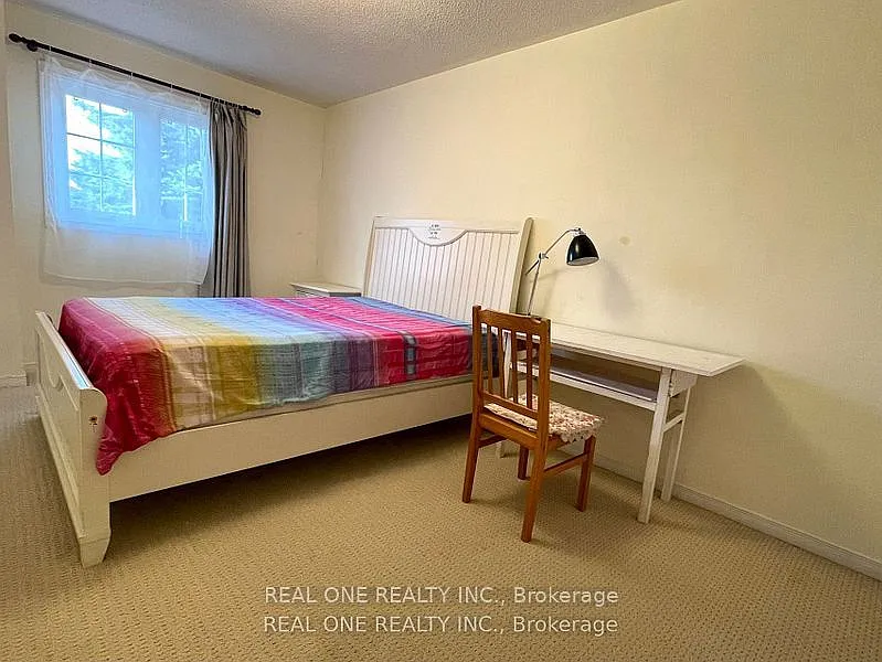 1 bed, $1,000 — Photo 2