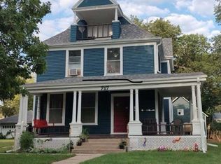 717 N 9th St APT 1, Beatrice, NE 68310