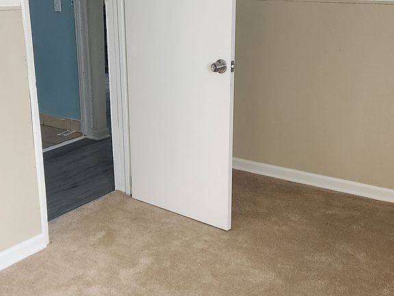 5th image of 5515 S Sacramento Ave