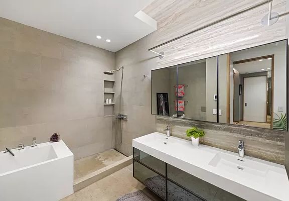 5th image of 90 Lexington Ave APT 3B