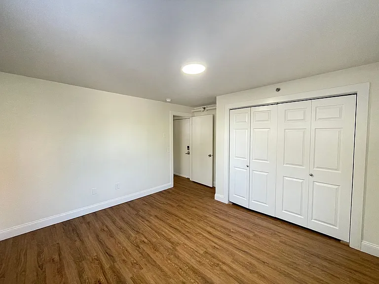 251 Pine St #101 — Photo 9