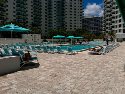 3725 S Ocean Dr APT 403, Hollywood, FL, 33019