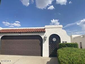 1st image of 320 Thunderbird Dr