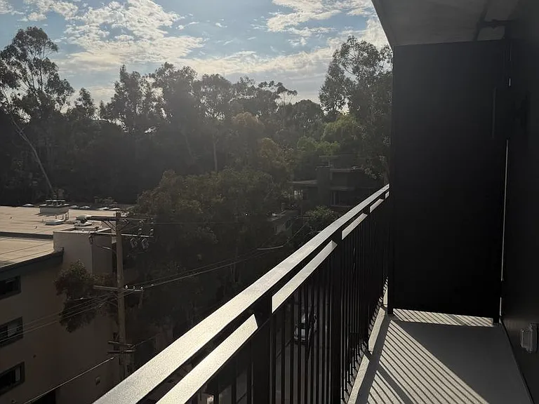Rainford Apartments — Photo 163