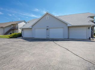 8341 Autumnwood Dr, Loves Park, IL
