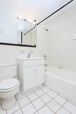 Rented by Mirador Real Estate | media 10