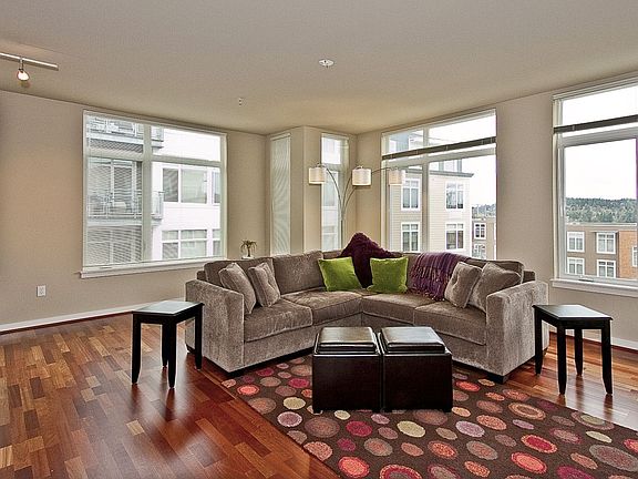 5th image of 180 Harbor Sq Loop NE Unit B323