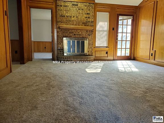 5th image of 1606 Steenson Dr