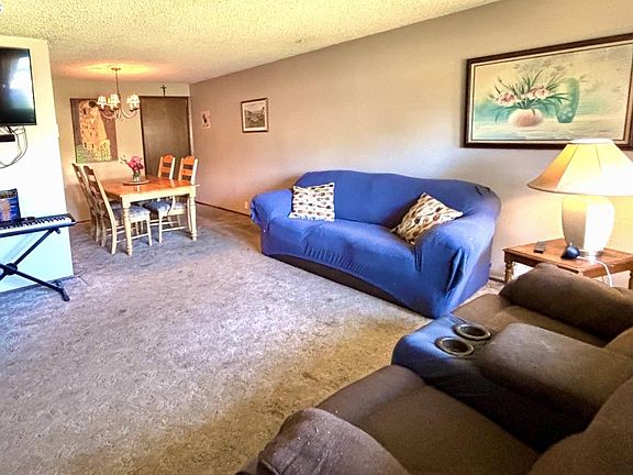 5th image of 4014 Hyacinth St