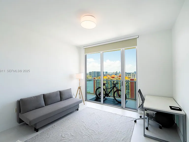 330 Sunny Isles Blvd #5-UPH03 — Photo 27