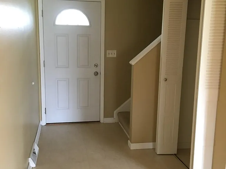 305 Kelly Cir — Photo 2