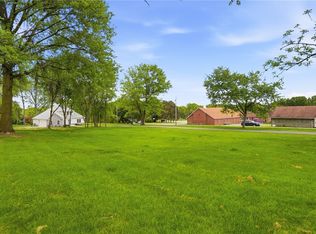 1001 Taylor Ln, Pittsburgh, PA 15237