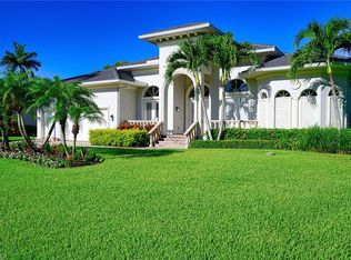 626 Park Shore Dr, Naples, FL 34103
