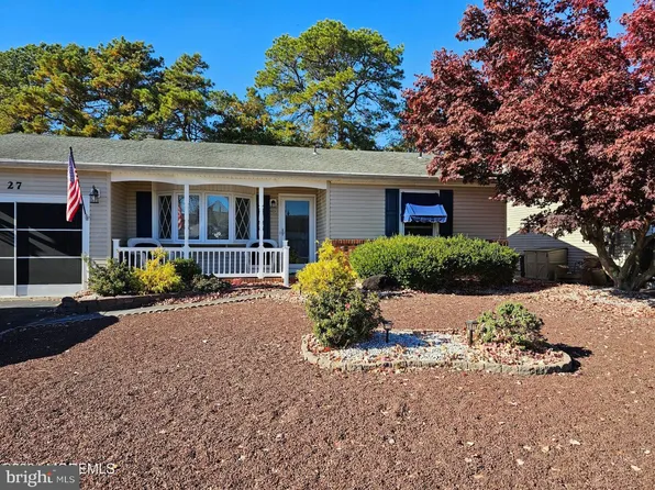 27 Oakfield Rd, Toms River, NJ 08757