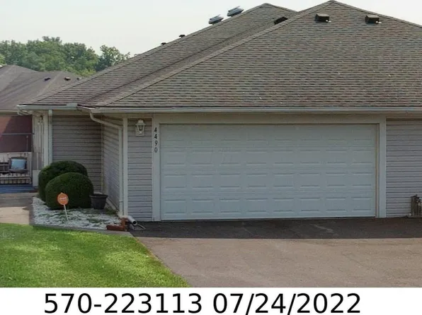4490 Greystone Village Dr, Columbus, OH 43228