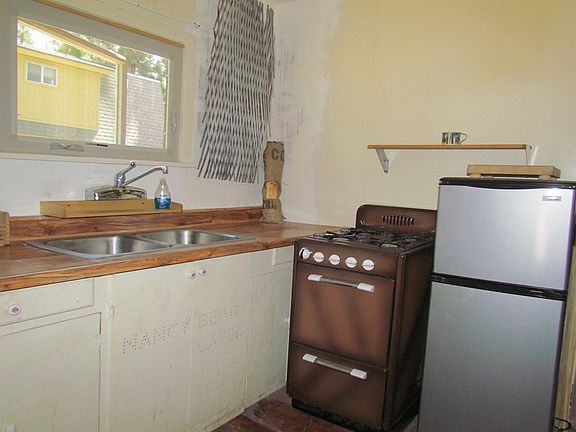 5th image of 40227 Esterly Ln