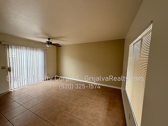 2nd image of 3627 E Monte Vista Dr Unit D